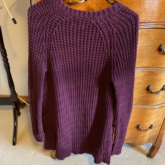AEO burgundy knit cardigan - Picture 2 of 4